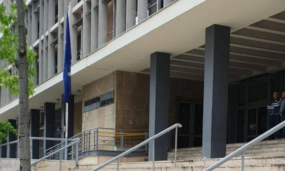 Θεσσαλονίκη: 59χρονος είχε εκκλησιαστικά κειμήλια στο σπίτι του και συνελήφθη